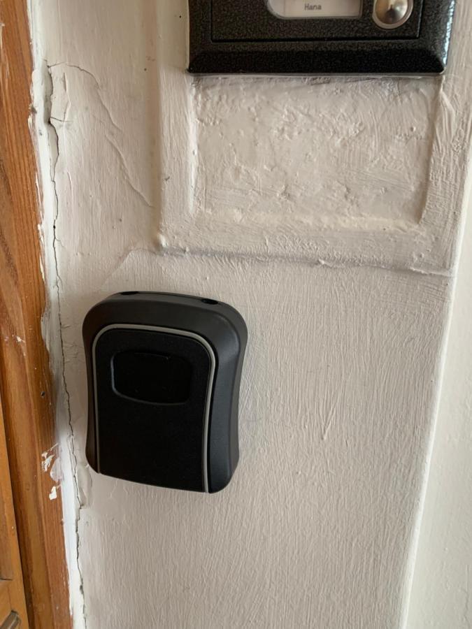 Apartment Th كارلوفي فاري المظهر الخارجي الصورة