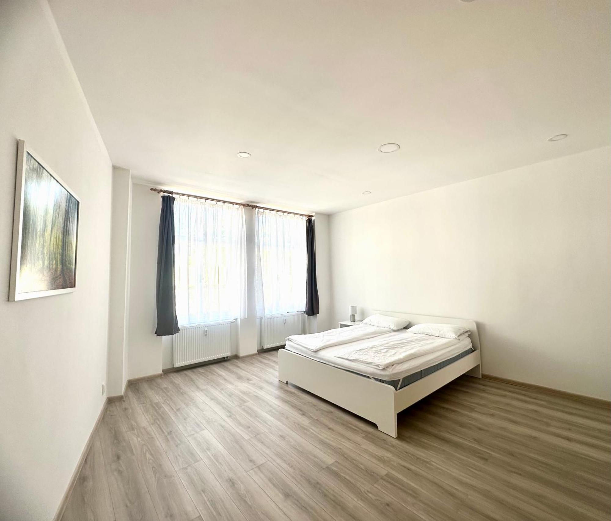 Apartment Th كارلوفي فاري الغرفة الصورة