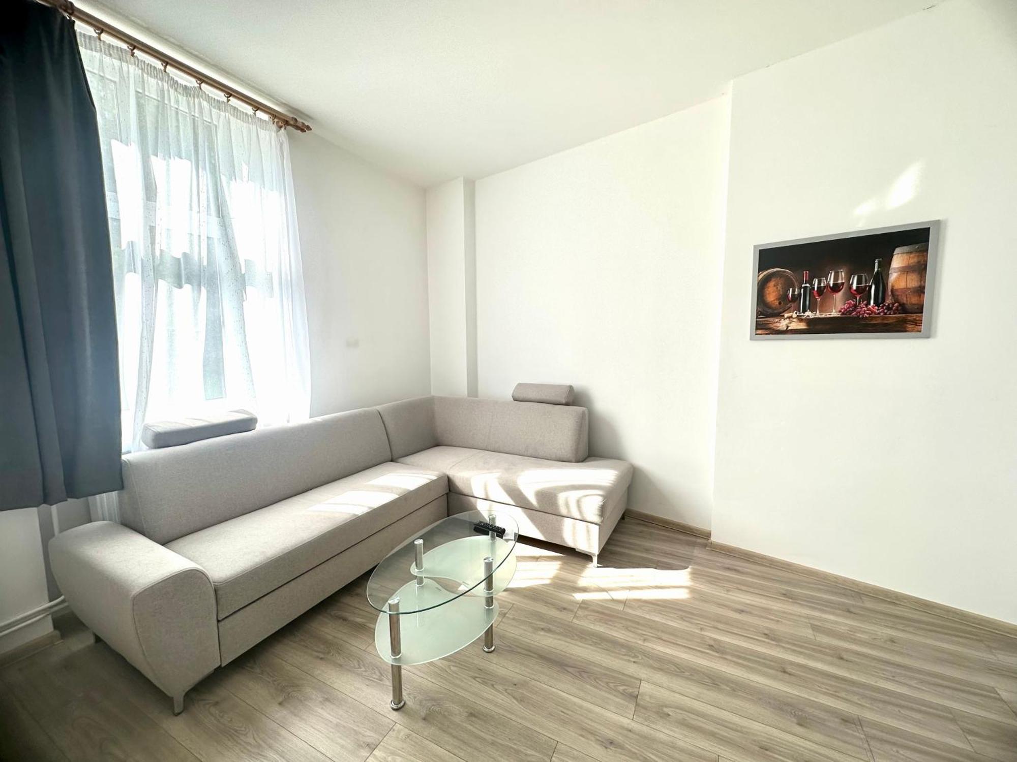 Apartment Th كارلوفي فاري الغرفة الصورة