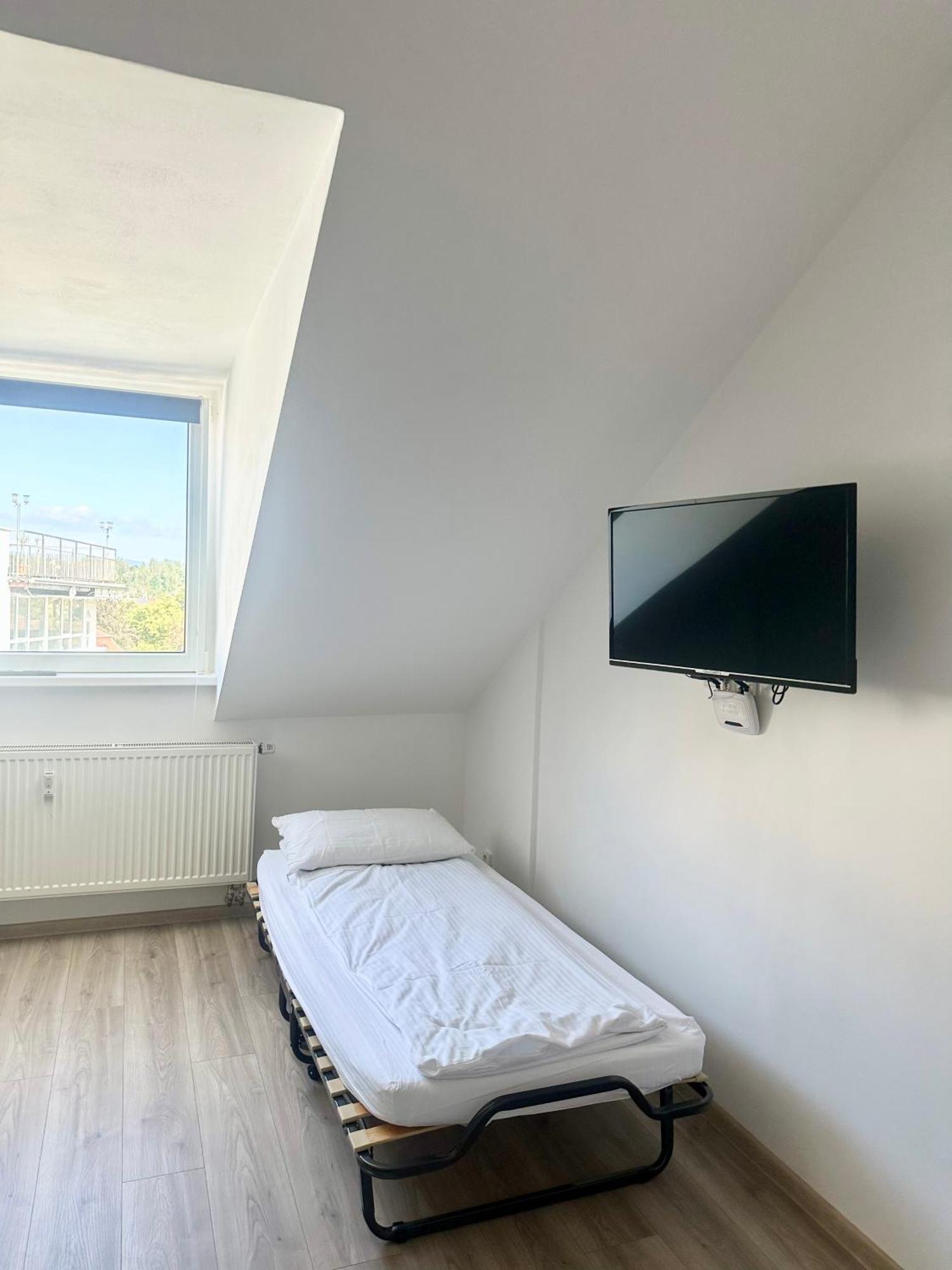 Apartment Th كارلوفي فاري الغرفة الصورة
